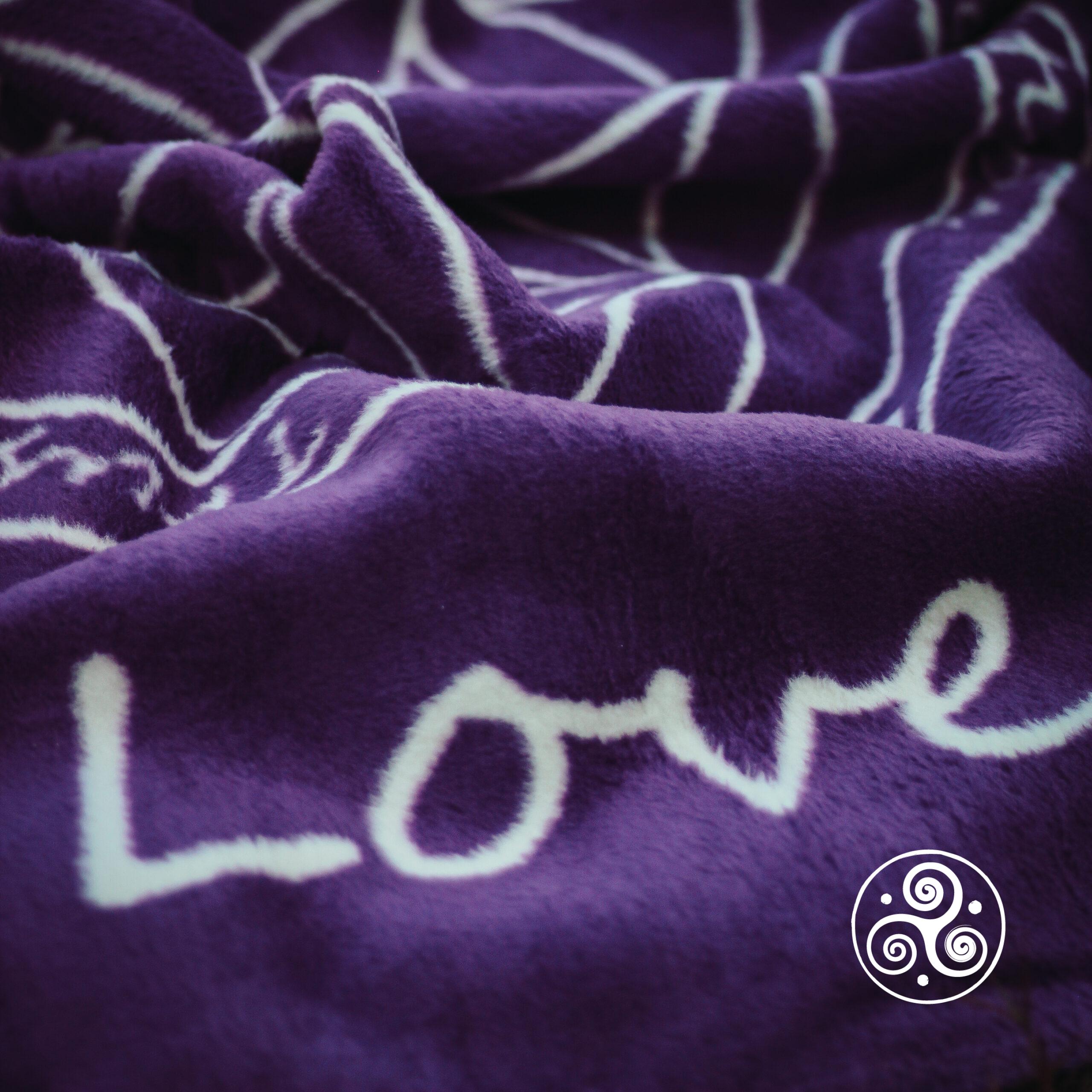 Baumwolldecke Liebe violett / natur